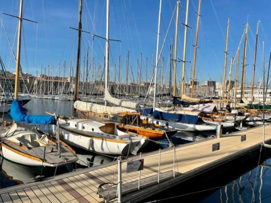 Ferienwohnung La Belle Aventure Au Soleil Du Vieux-Port Marseilles Exterior foto