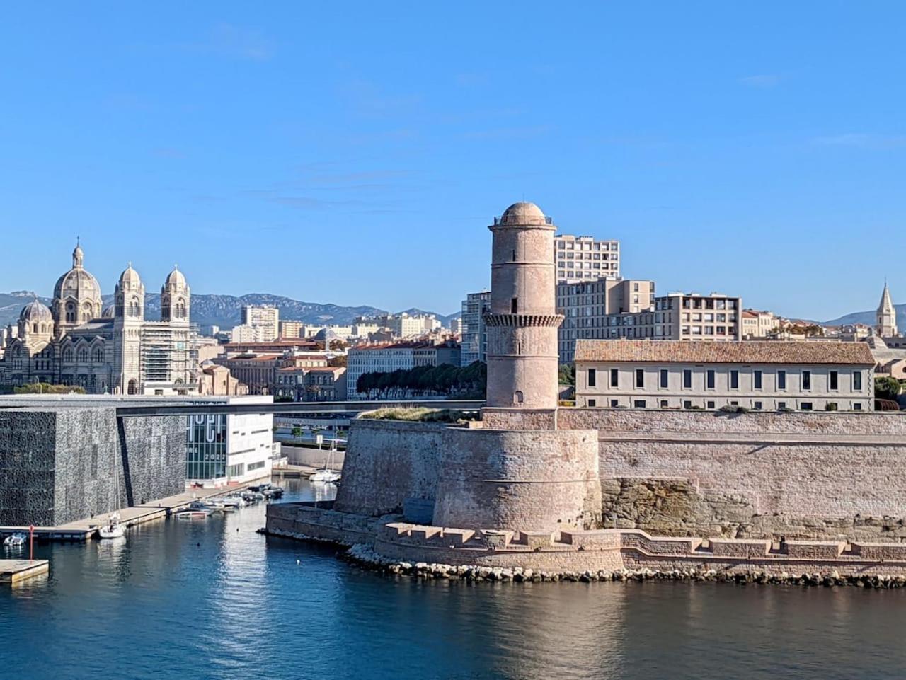 Ferienwohnung La Belle Aventure Au Soleil Du Vieux-Port Marseilles Exterior foto
